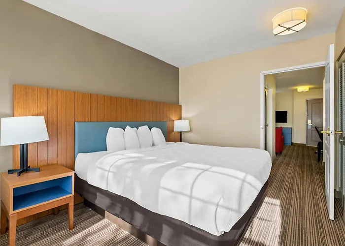 Country Inn & Suites By Radisson, Red Wing, Mn